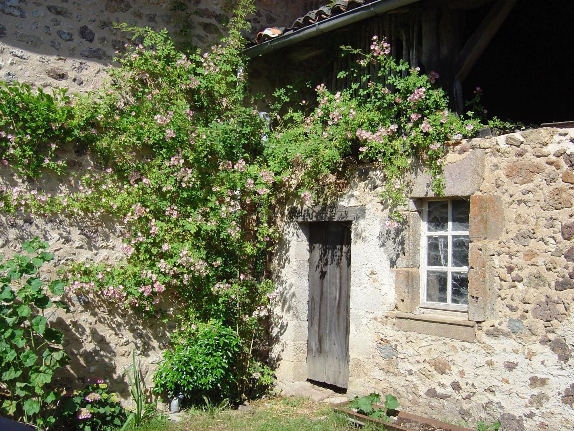 Les Trois Chenes Bed and Breakfast Videix Buitenkant foto