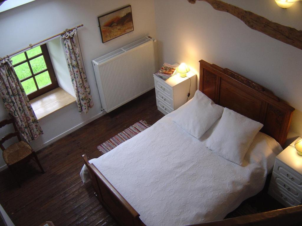 Les Trois Chenes Bed and Breakfast Videix Kamer foto