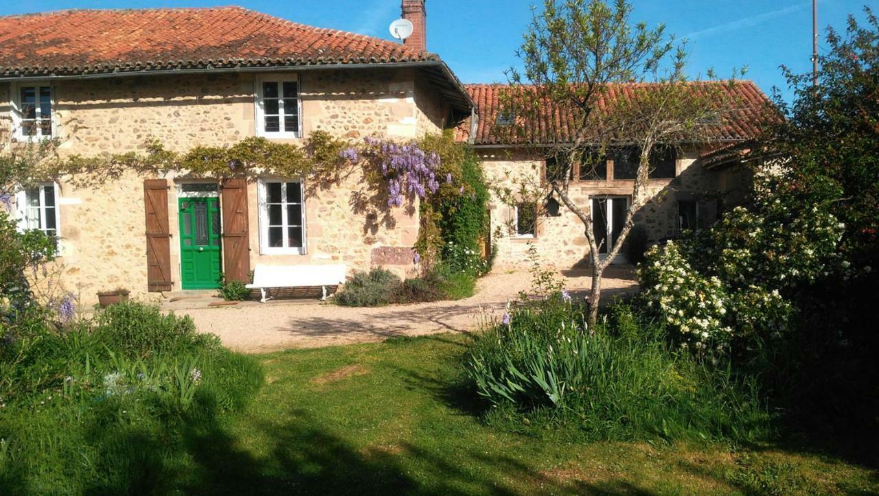 Les Trois Chenes Bed and Breakfast Videix Buitenkant foto