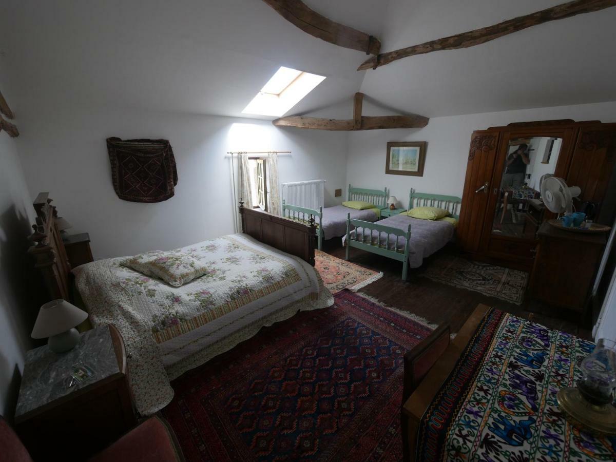 Les Trois Chenes Bed and Breakfast Videix Buitenkant foto