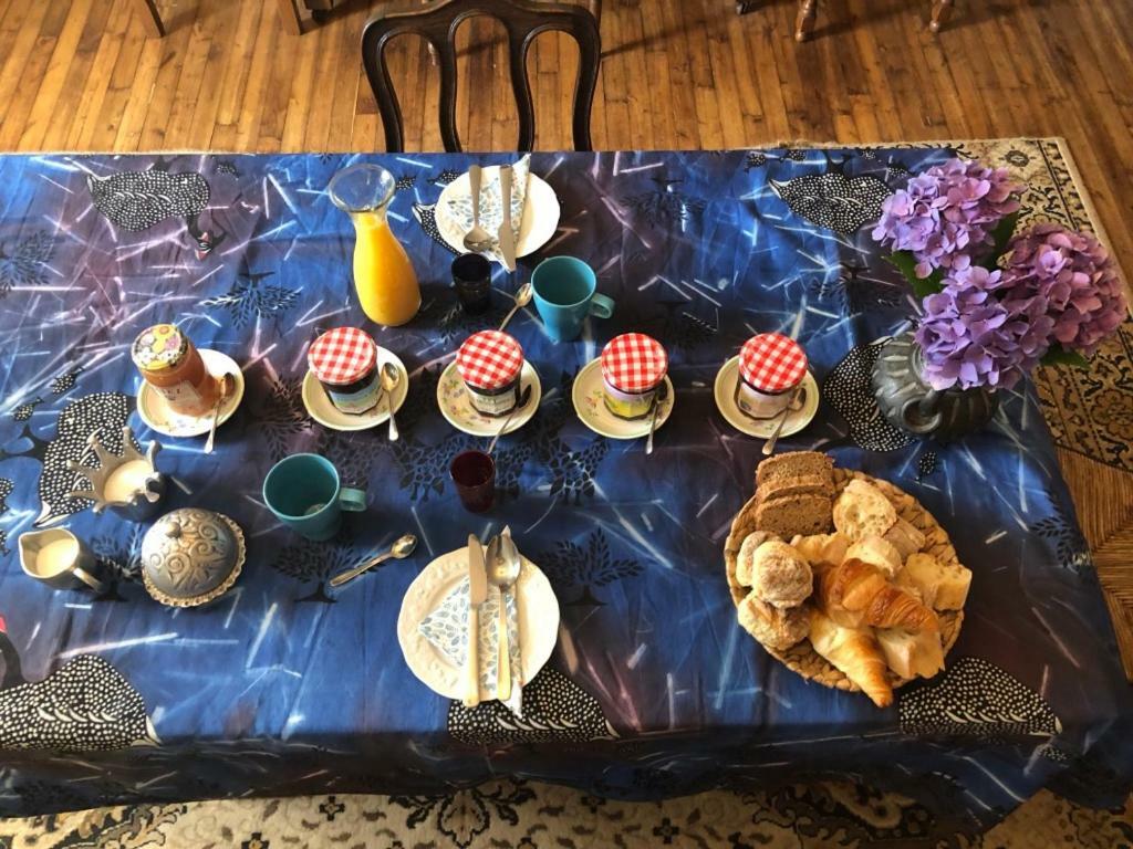 Les Trois Chenes Bed and Breakfast Videix Buitenkant foto